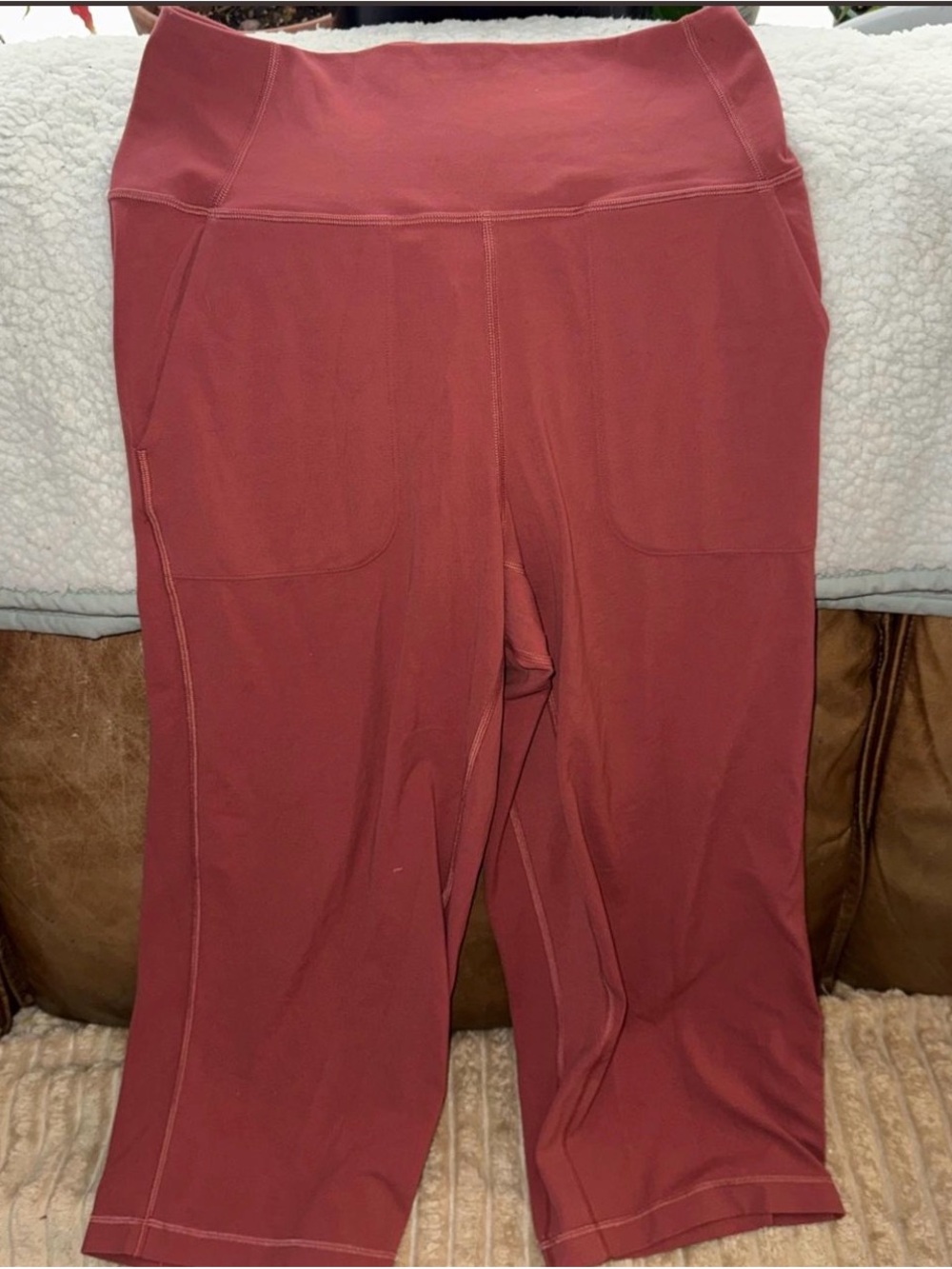 Lululemon Rust leggings - Picture 2 of 4